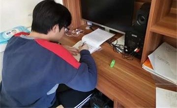 美麗中學生的“疫”瞬間——北京中關(guān)村外國語學校圖片