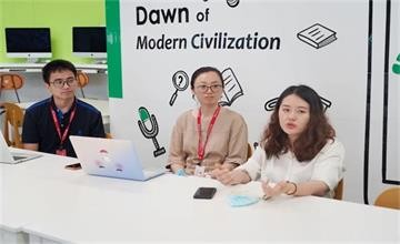 鉛山師生二度赴華東師范大學(xué)附屬雙語學(xué)校交流圖片