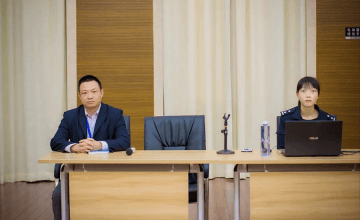上海師范大學(xué)附屬第二外國語學(xué)校邀請公安民警入校園進(jìn)行法制安全宣講圖片