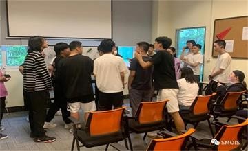 上海蒙特奧利弗學(xué)校組織“U draw I guess” 學(xué)生游戲活動課程圖片