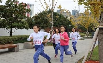 魅力濱江，挑戰(zhàn)極限——記上海世界外國語中學(xué)學(xué)子參加徐匯區(qū)“龍華杯”中學(xué)生冬季長跑比賽圖片