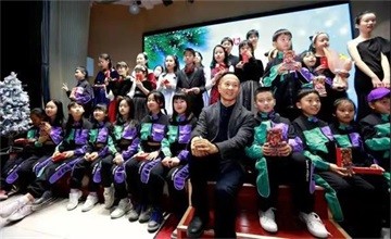 2022我們?cè)絹?lái)越好 | 北京力邁中美國(guó)際學(xué)校第四屆新年公益音樂(lè)會(huì)圖片