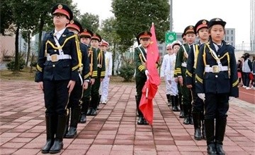 合肥高新中加學(xué)校新學(xué)期首次升旗儀式圓滿舉行圖片