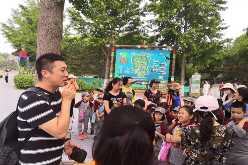 北京明誠外國語學校春游圖片02