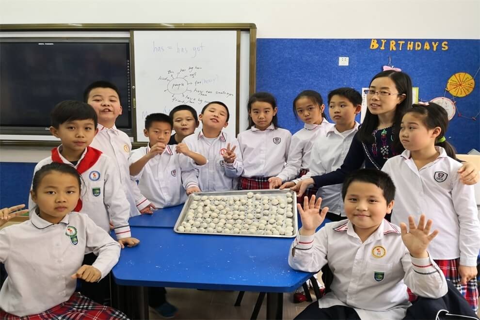 廣州市黃埔中黃外國(guó)語(yǔ)小學(xué)元宵節(jié)圖片01
