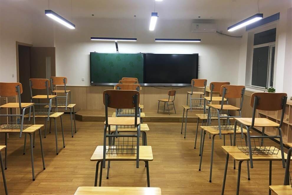 北京新橋外國語高中學校教室風采圖集
