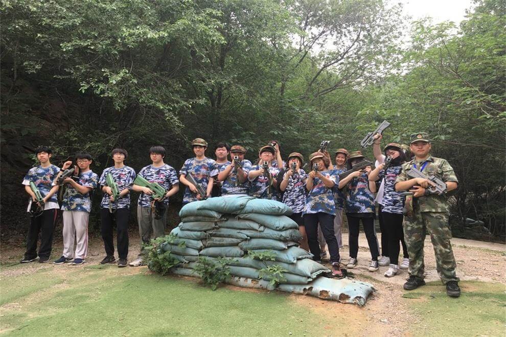 北京師范大學附屬中學國際部真人CS活動圖集