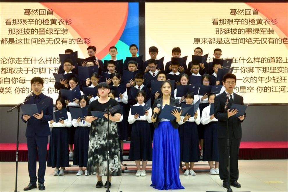 北京市第二中學(xué)國際部原創(chuàng)詩歌朗誦比賽圖集