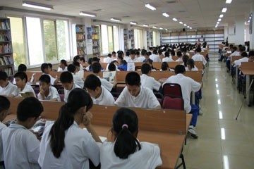 北京市師達(dá)中學(xué)圖書館和機(jī)房圖集