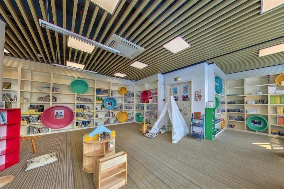 寧波華茂國際學(xué)校幼兒園圖書館圖片