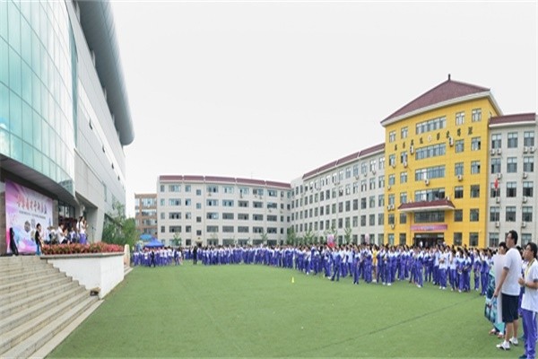 東北師范大學(xué)附屬中學(xué)IB國際課程實(shí)驗(yàn)班運(yùn)動(dòng)會(huì)圖集02