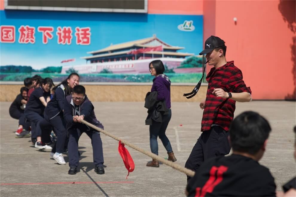 上海諾科學(xué)校拔河比賽圖片03
