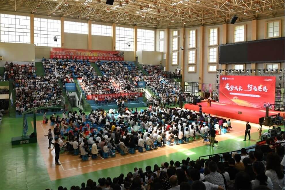 西北師范大學(xué)附屬中學(xué)國(guó)際班畢業(yè)典禮圖集