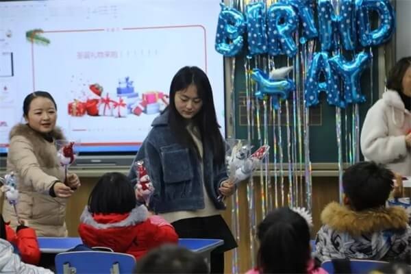 成都博駿公學(xué)圣誕節(jié)圖集03