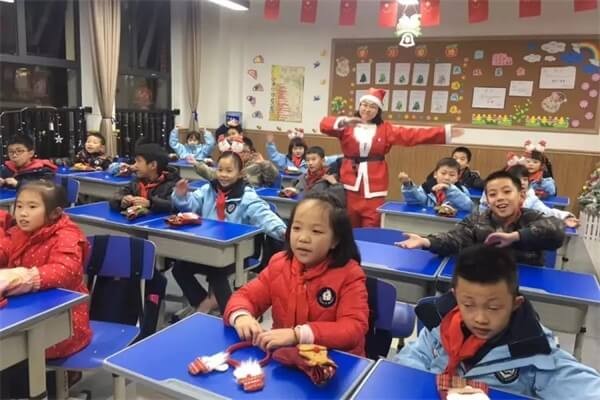 成都博駿公學(xué)圣誕節(jié)圖集05