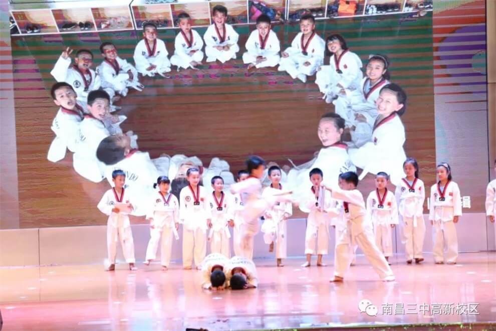南昌市第三中學(xué)國際部跆拳道演出圖集