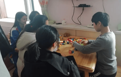 美國法拉古特學校天津志愿服務項目實踐周現(xiàn)場圖片