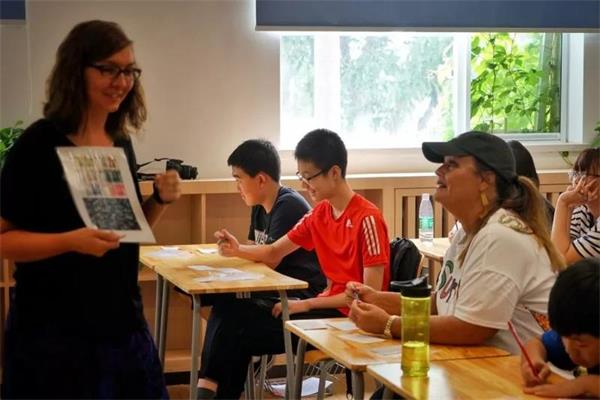 北京新橋外國語高中學校2018新橋中美體驗營續(xù)圖片3