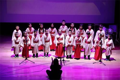 北京3e國際學校首屆慈善綜藝表演圖片03