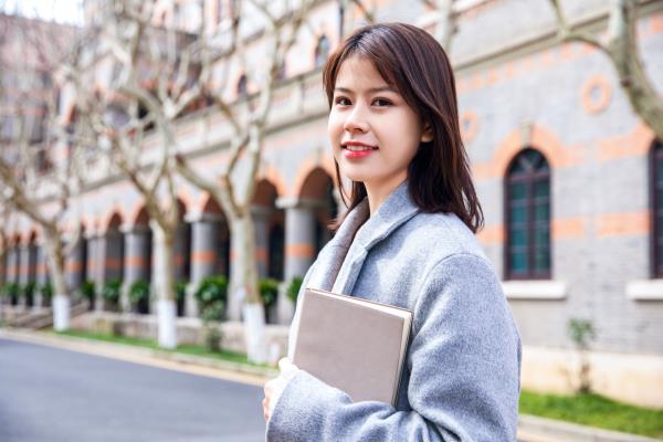 國際學校學生圖片