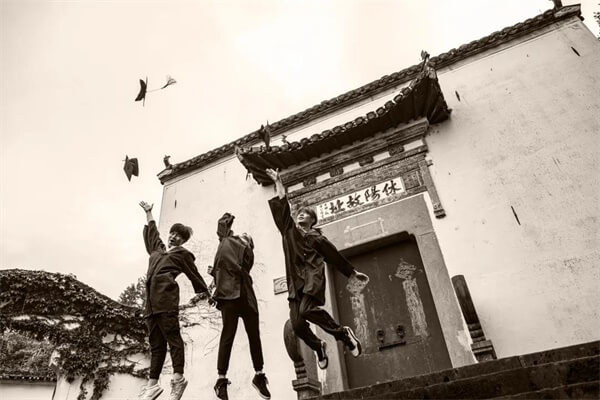 晨山學(xué)校：感恩晨山，追夢遠(yuǎn)方！02