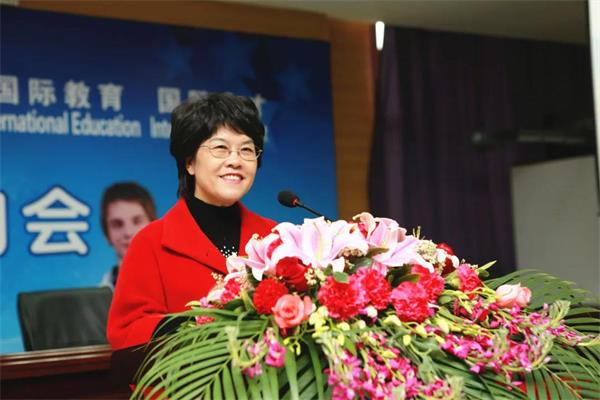 北京市芳草外國語學校蘇國華校長連任北京市教育學會監(jiān)事圖片1