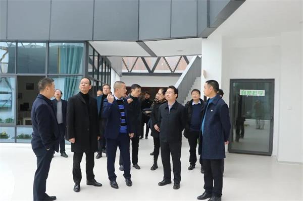 涪陵區(qū)教育考察團一行至瀘州天立國際學(xué)?？疾煺{(diào)研圖片2