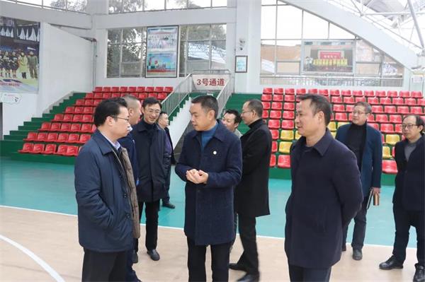 涪陵區(qū)教育考察團一行至瀘州天立國際學(xué)?？疾煺{(diào)研圖片4
