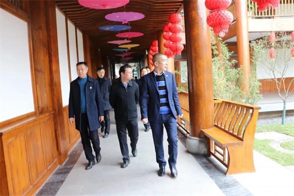 涪陵區(qū)教育考察團一行至瀘州天立國際學(xué)?？疾煺{(diào)研圖片11