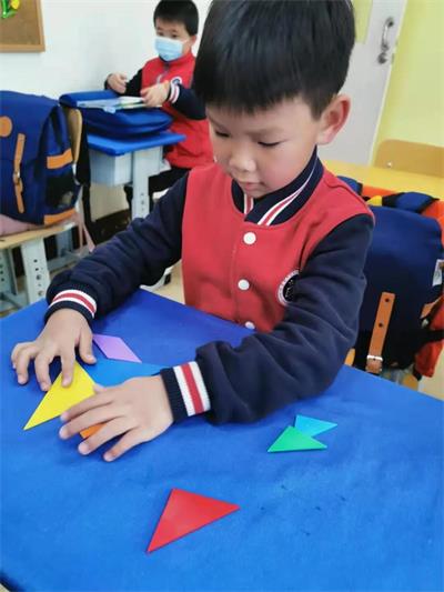 北京市中關(guān)村外國語學校小小七巧板，快樂大比拼圖片2