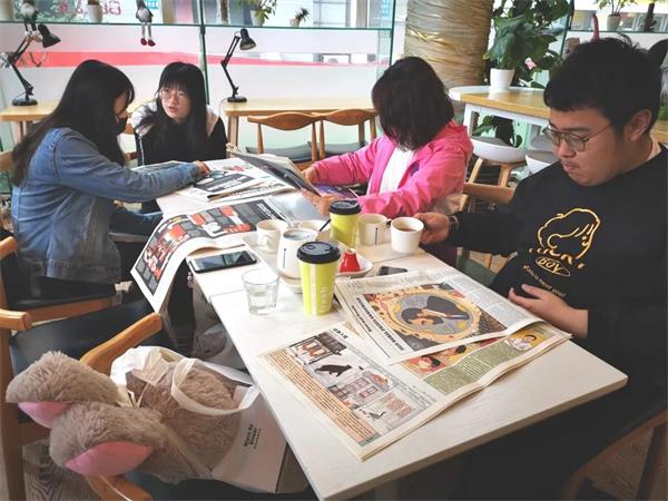 上外賢達(dá)國(guó)際高中英語(yǔ)校報(bào)月刊編輯部例會(huì)圖片1