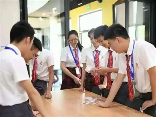 升學(xué)指導(dǎo)課