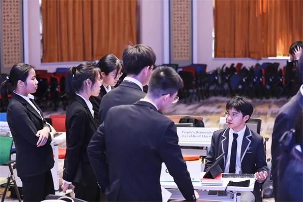 會議討論圖片