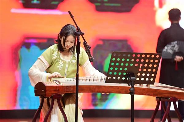 成都七中國(guó)際部新年迎新晚會(huì)圖片5