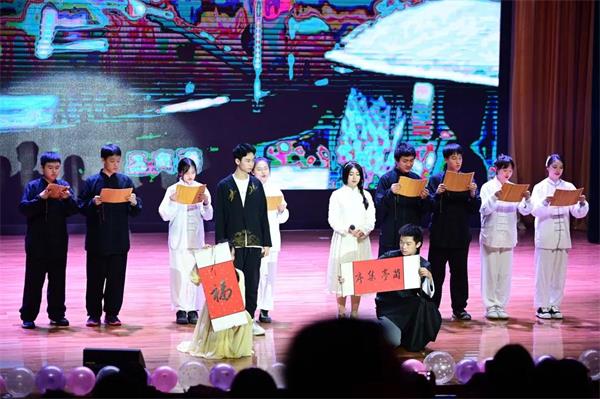 成都七中國(guó)際部新年迎新晚會(huì)圖片6