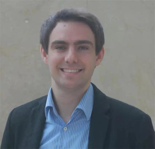 Ewan Wright 博士圖片