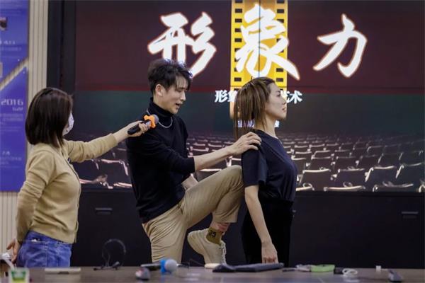 鍛煉身體圖片