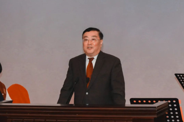 北京王府學(xué)校校長(zhǎng)衡孝軍圖片